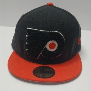 New Era Philadelphia Flyers Black/Orange Core 59FIFTY Fitted Hat Size 7 3/8